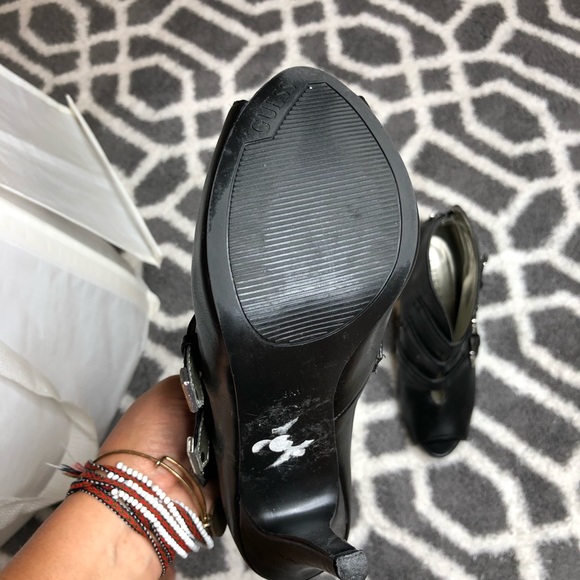 💫GUESS OPEN TOE BOOTIES WITH TRIPPLE BUCKLE sz8 - Picture 7 of 8